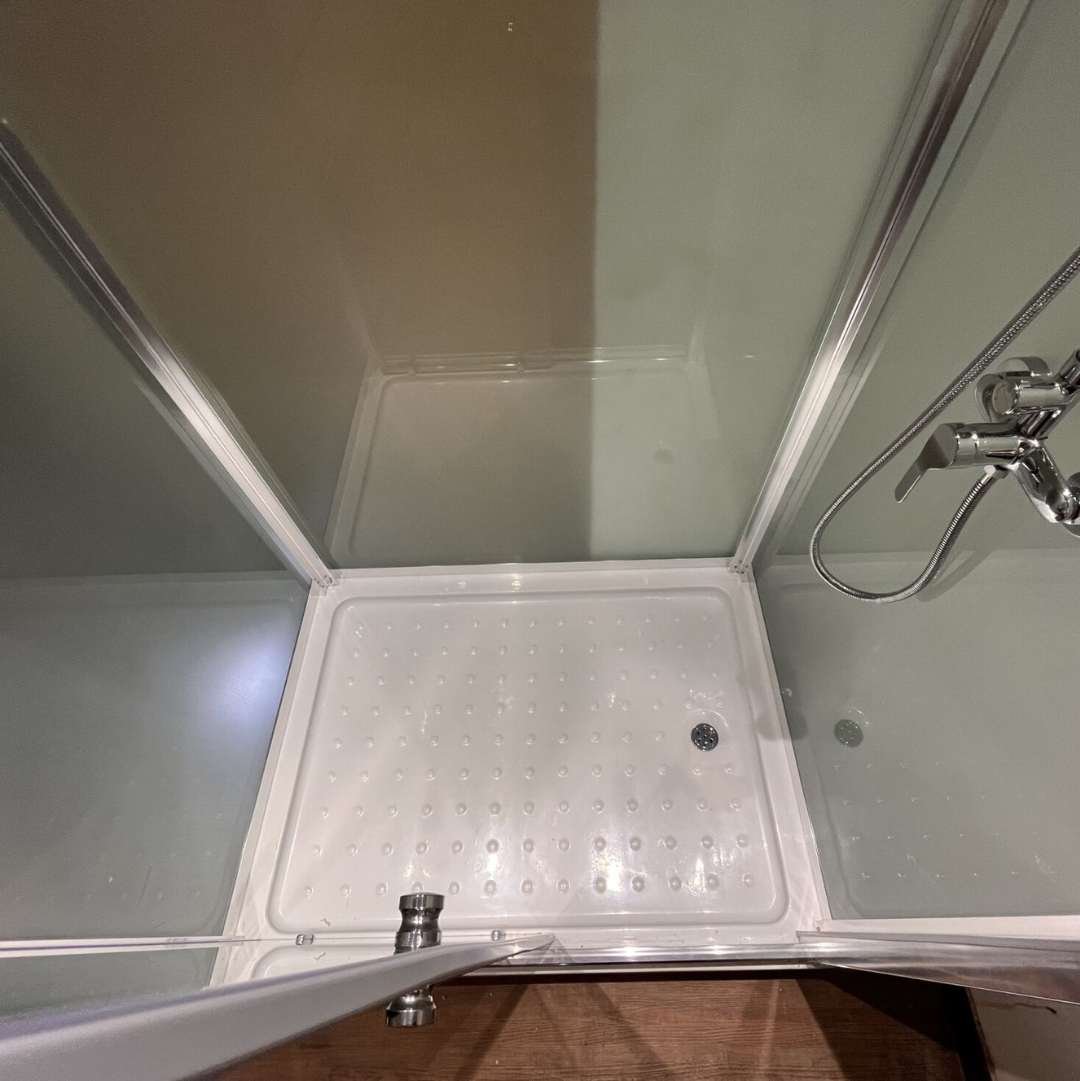 Premium Rectangular Shower Enclosure - Image 6